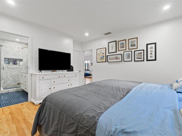 375 SW 32nd Rd, Miami FL 33129