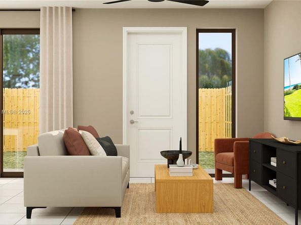 13835 SW 262 St, Miami FL 33032