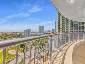 1750 N Bayshore Dr 2015, Miami FL 33132