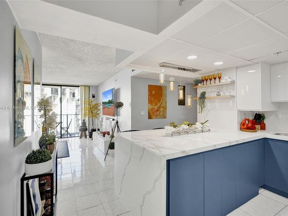 9686 Fontainebleau Blvd 507, Miami FL 33172