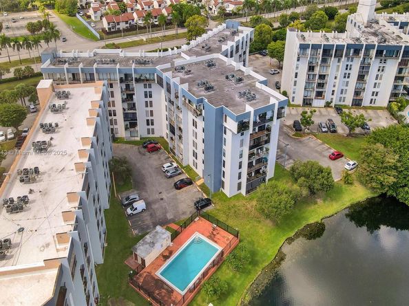 9686 Fontainebleau Blvd 507, Miami FL 33172