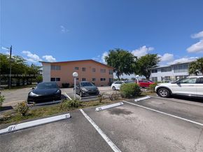 19080 NE 3rd Ct 311, Miami FL 33179
