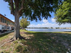 19080 NE 3rd Ct 311, Miami FL 33179