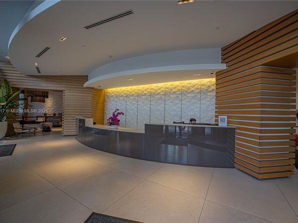 3301 NE 1st Ave M0703, Miami FL 33137