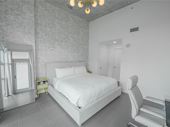3301 NE 1st Ave M0703, Miami FL 33137