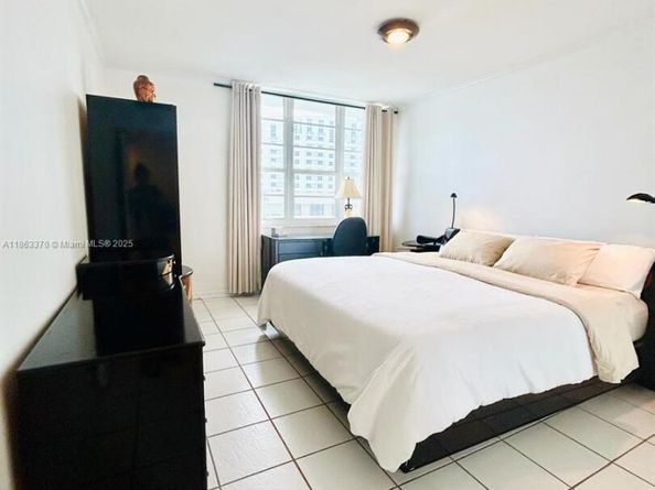 100 Lincoln Rd 1034, Miami Beach FL 33139