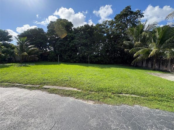 2924 NW 132nd Ter, Opa-Locka FL 33054