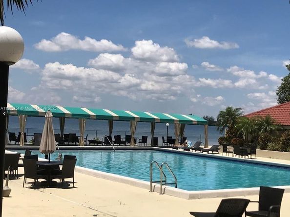 114 Lake Emerald Dr 409, Oakland Park FL 33309