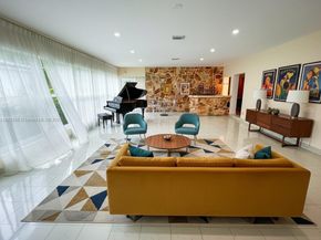 40 SW 30th Rd, Miami FL 33129