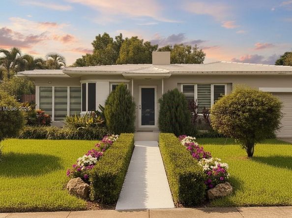 40 SW 30th Rd, Miami FL 33129