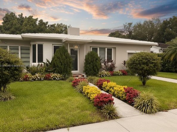 40 SW 30th Rd, Miami FL 33129