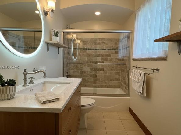 40 SW 30th Rd, Miami FL 33129