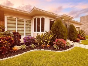 40 SW 30th Rd, Miami FL 33129