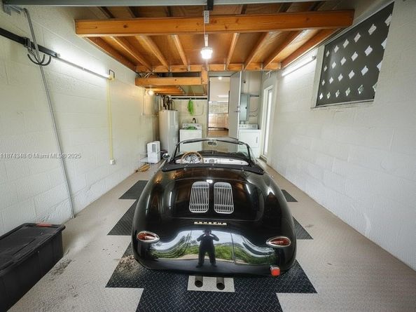 40 SW 30th Rd, Miami FL 33129