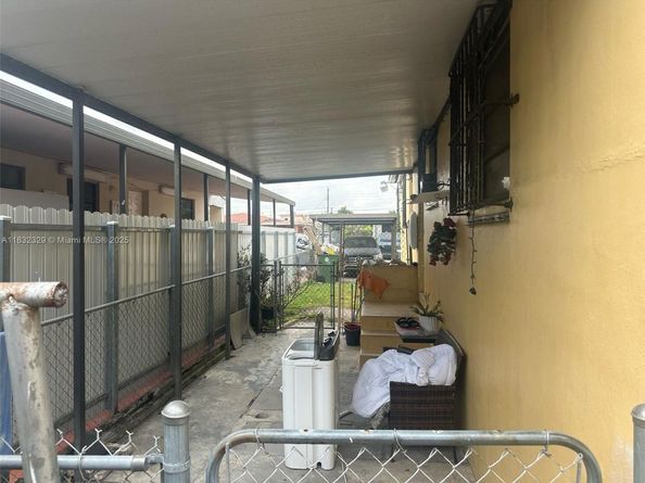 4465 E 8th Ln, Hialeah FL 33013