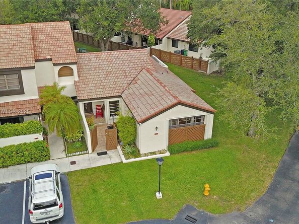 12305 SW 94th Ter, Miami FL 33186