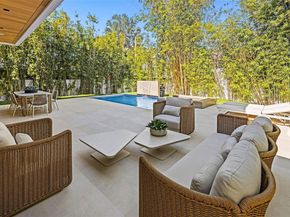 325 W 63rd St, Miami Beach FL 33141