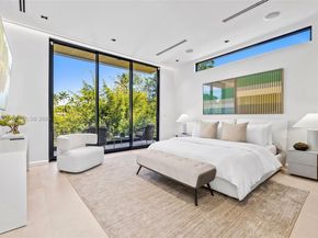 325 W 63rd St, Miami Beach FL 33141