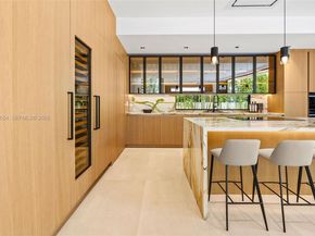 325 W 63rd St, Miami Beach FL 33141