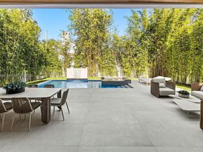 325 W 63rd St, Miami Beach FL 33141