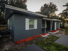 1240 NW 122nd St, North Miami FL 33167
