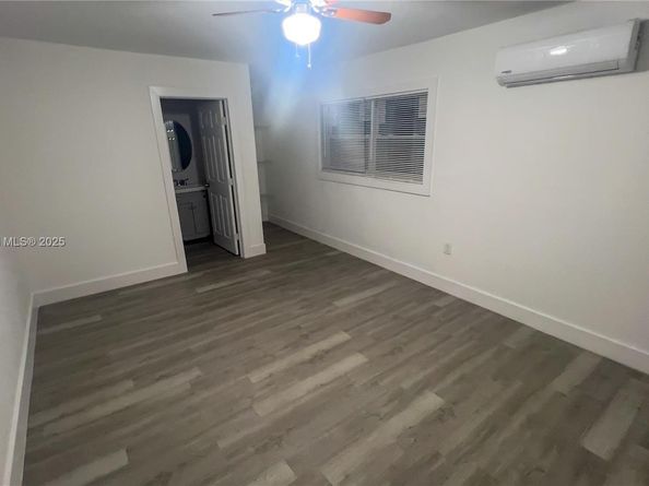 1240 NW 122nd St, North Miami FL 33167