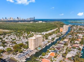 2350 NE 135th St 1401, North Miami FL 33181