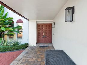 1825 SW 125th CT, Miami FL 33175