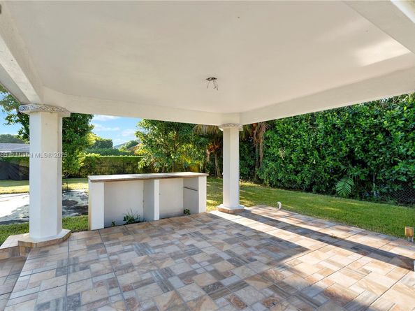 1825 SW 125th CT, Miami FL 33175