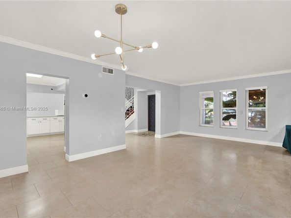 1825 SW 125th CT, Miami FL 33175