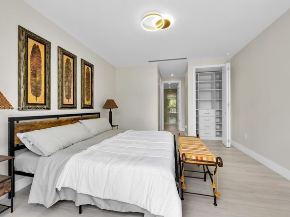 3224 Elizabeth St, Miami FL 33133