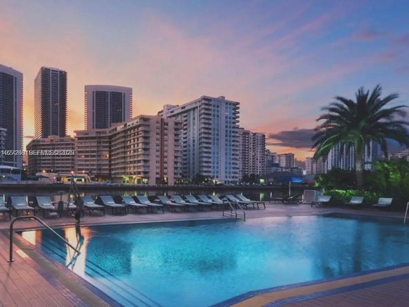 2602 E Hallandale Beach Blvd R809, Hallandale Beach FL 33009