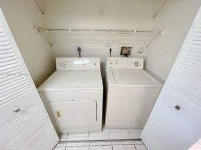 3417 NW 44th St 104, Oakland Park FL 33309