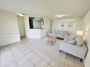 3417 NW 44th St 104, Oakland Park FL 33309