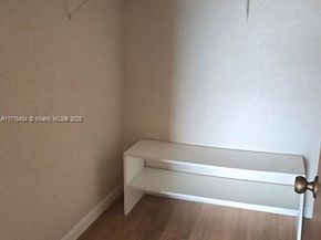 430 Commodore Dr 314, Plantation FL 33325