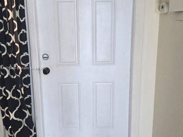 430 Commodore Dr 314, Plantation FL 33325