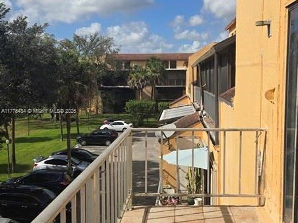 430 Commodore Dr 314, Plantation FL 33325