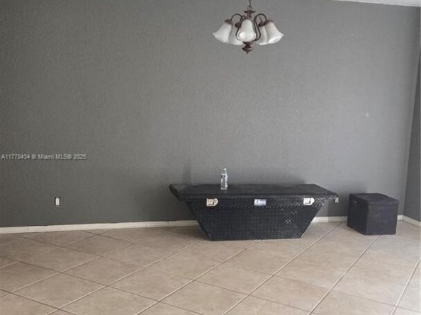 430 Commodore Dr 314, Plantation FL 33325