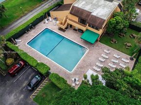 430 Commodore Dr 314, Plantation FL 33325