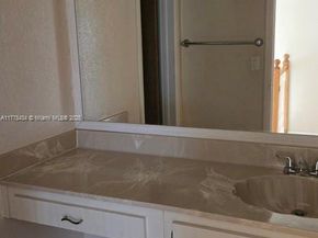 430 Commodore Dr 314, Plantation FL 33325