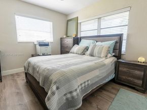 7002 NW 95th Ave, Tamarac FL 33321