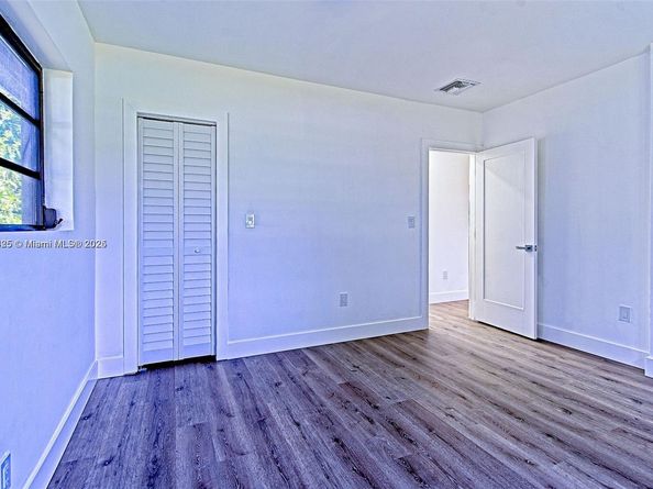 372 W Dayton Cir, Fort Lauderdale FL 33312