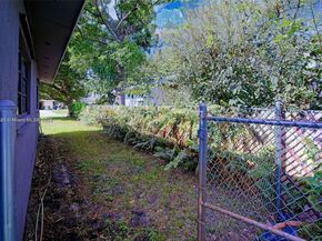 372 W Dayton Cir, Fort Lauderdale FL 33312