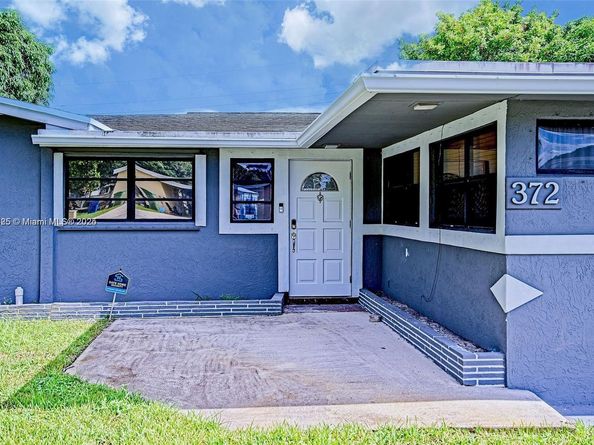 372 W Dayton Cir, Fort Lauderdale FL 33312