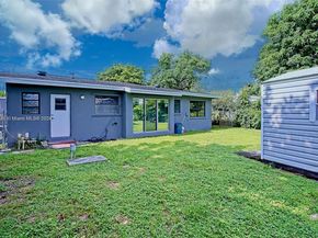 372 W Dayton Cir, Fort Lauderdale FL 33312