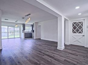 372 W Dayton Cir, Fort Lauderdale FL 33312