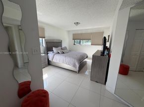 468 NE 206th Ln 102, Miami FL 33179