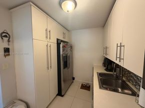 468 NE 206th Ln 102, Miami FL 33179