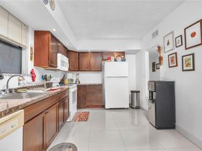491 Ives Dairy Rd 2025, Miami FL 33179