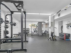 491 Ives Dairy Rd 2025, Miami FL 33179